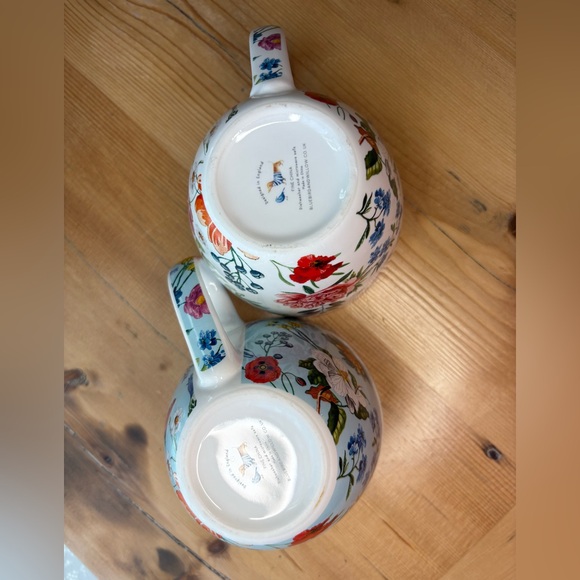Bluebird and Willow Floral Ceramic Mugs - Set of 2 EUC - Picture 6 of 10